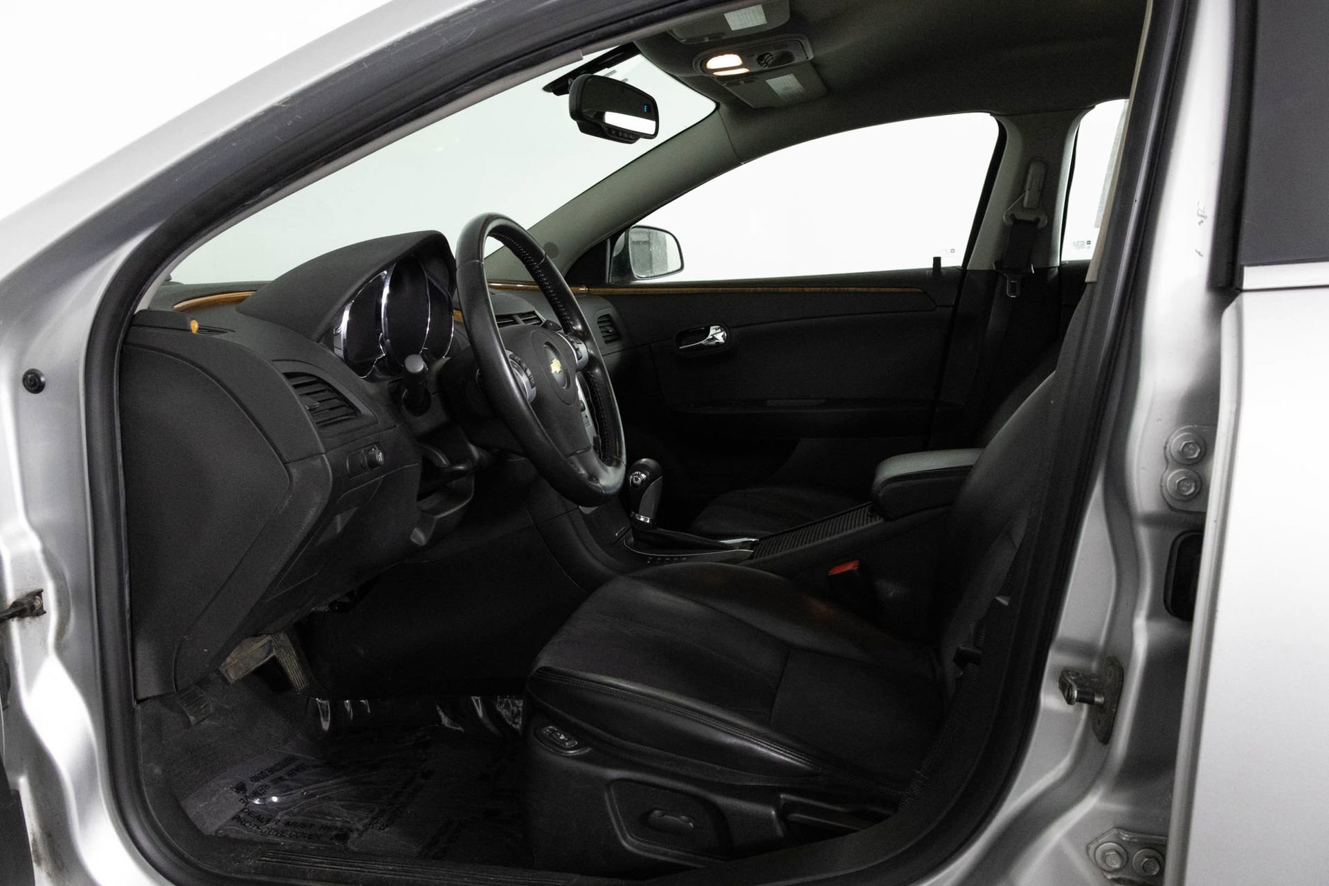 Used 2009 Chevrolet Malibu LT w/ HFV6 Engine Package image 17