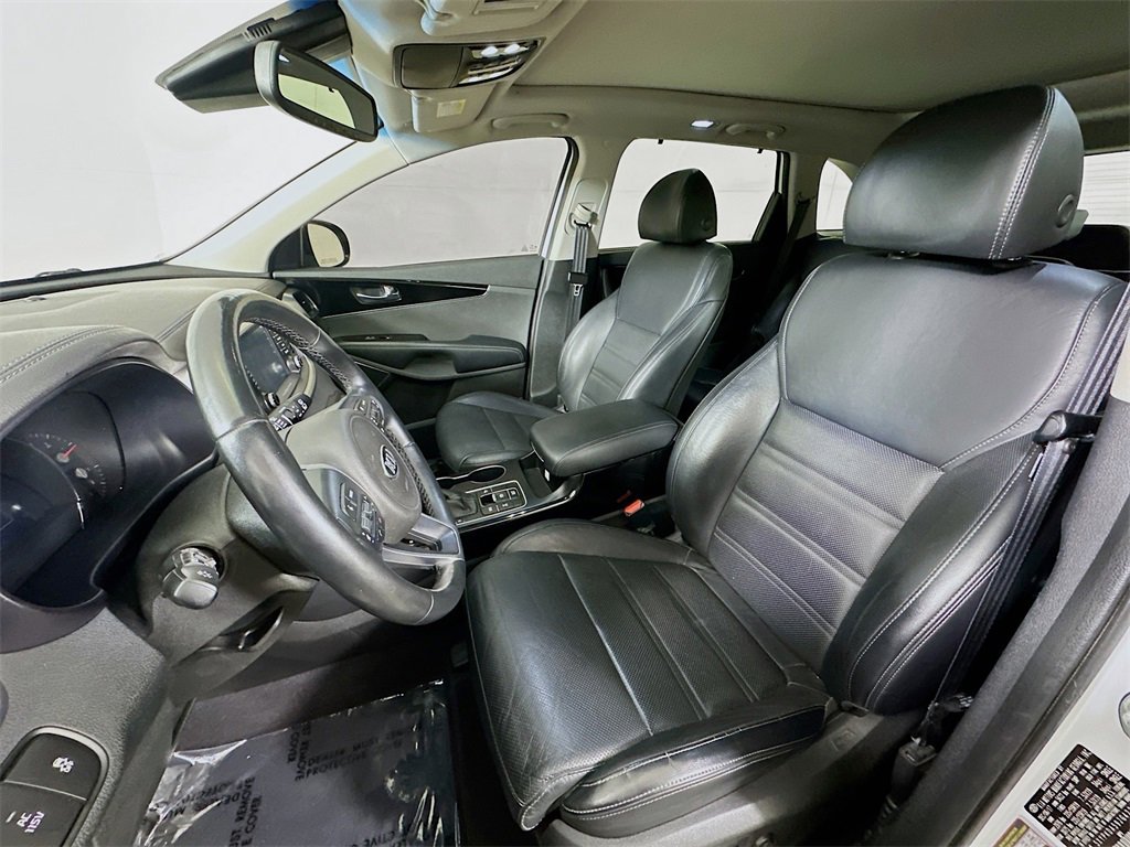 Used 2018 Kia Sorento SX image 16