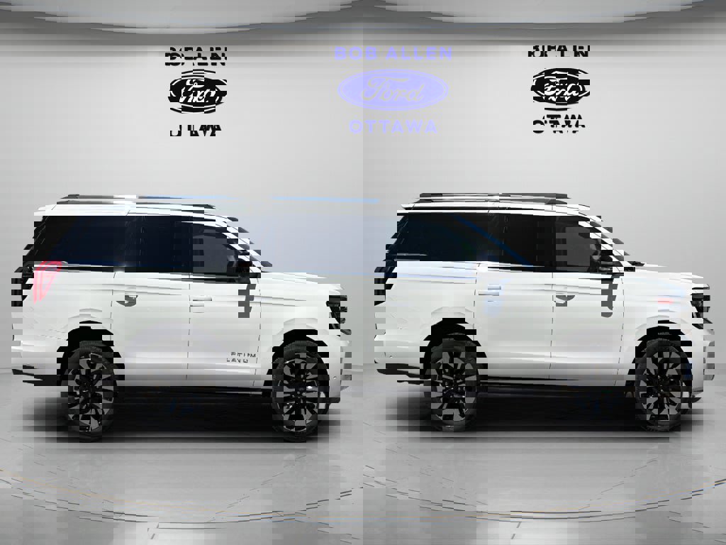 Used 2025 Ford Expedition Max Platinum w/ Driver's Package AWD/4WD image 10