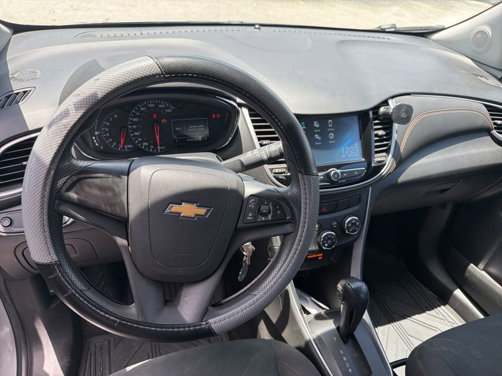 Used 2017 Chevrolet Trax LS AWD/4WD image 10