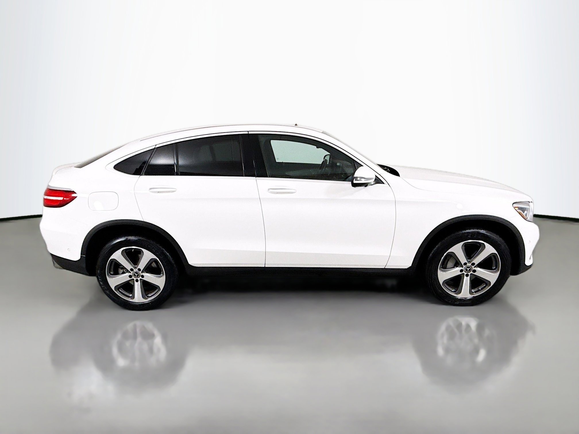Used 2019 Mercedes-Benz GLC 300 4MATIC Coupe image 8