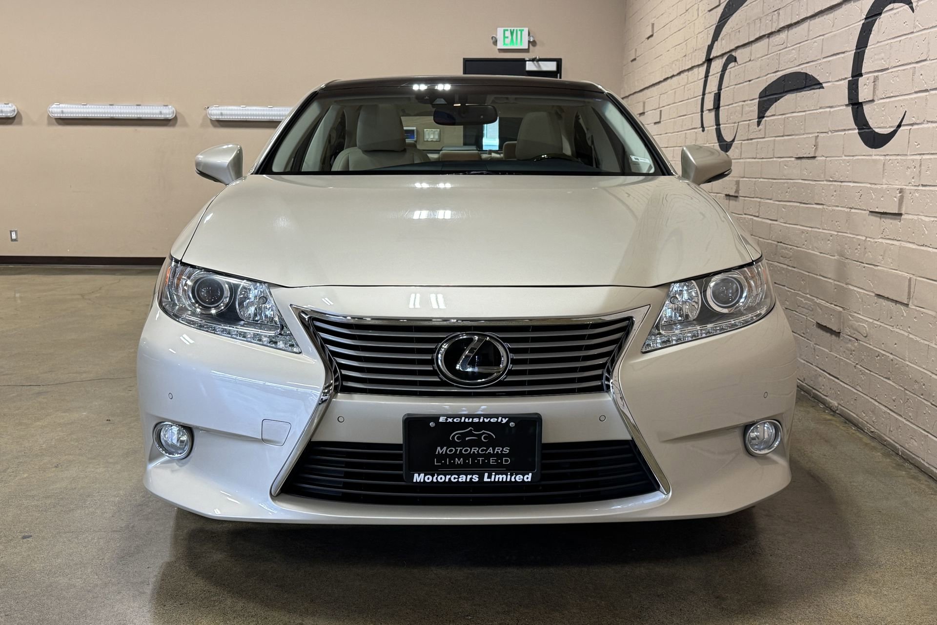 Used 2013 Lexus ES 350 image 9