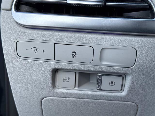 Used 2023 Hyundai Palisade Calligraphy image 25
