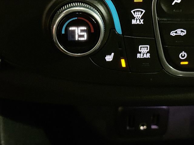 Used 2023 Chevrolet Traverse LT image 20