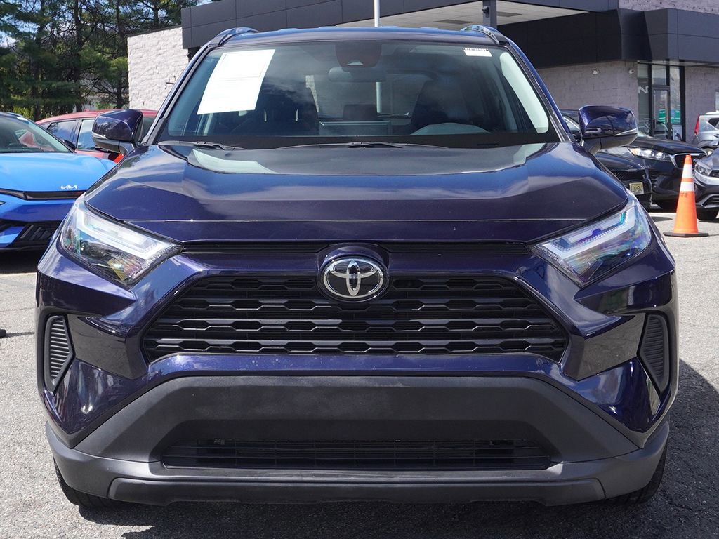 Used 2025 Toyota RAV4 XLE image 9