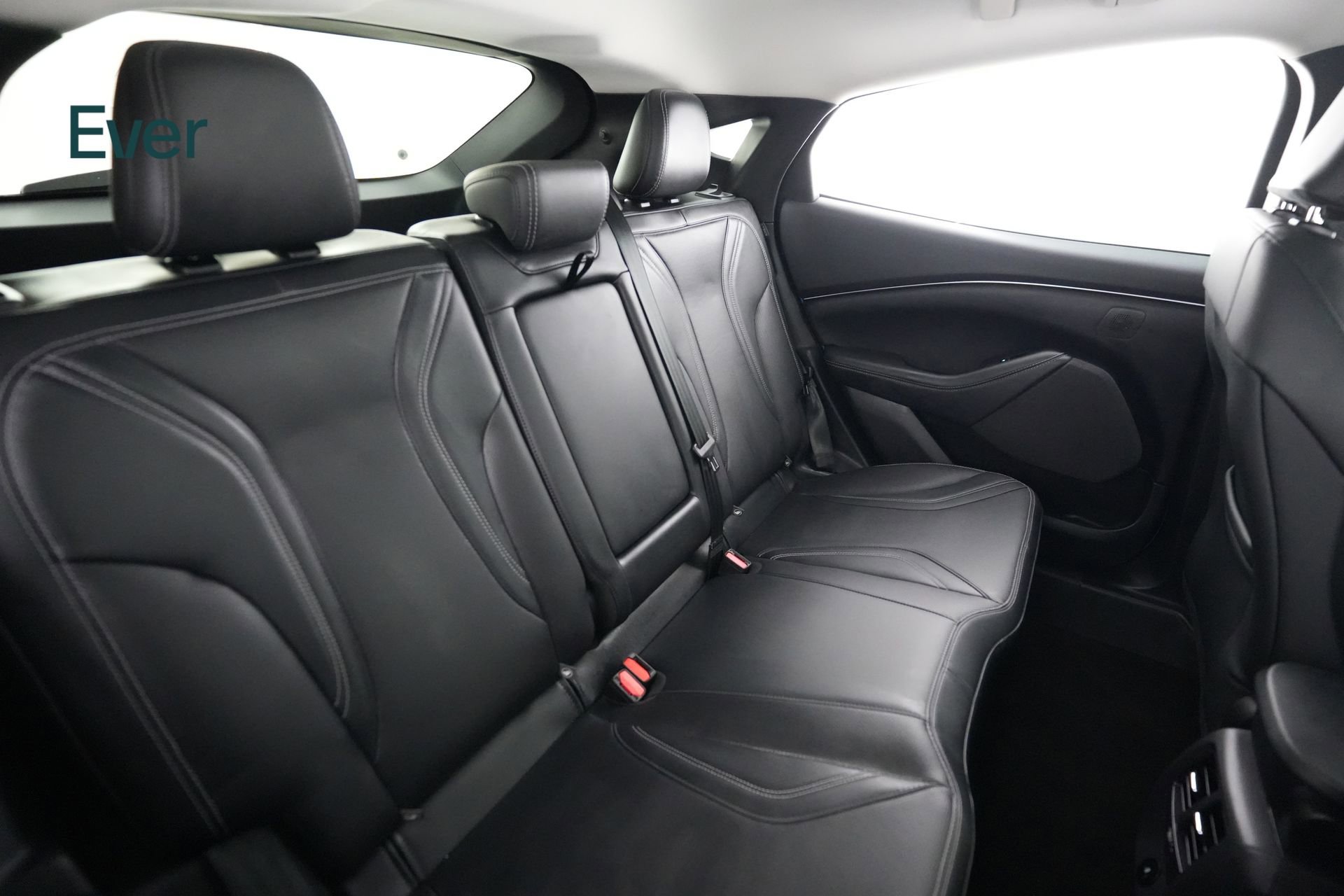 Used 2024 Ford Mustang Mach-E Premium image 5