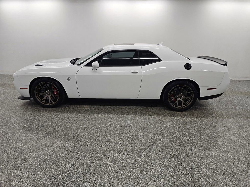 Used 2016 Dodge Challenger SRT Hellcat RWD image 7