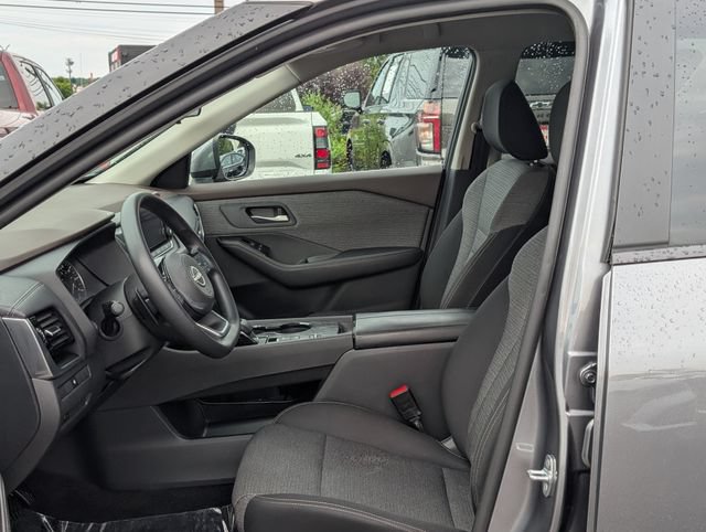 Used 2023 Nissan Rogue SV FWD image 12