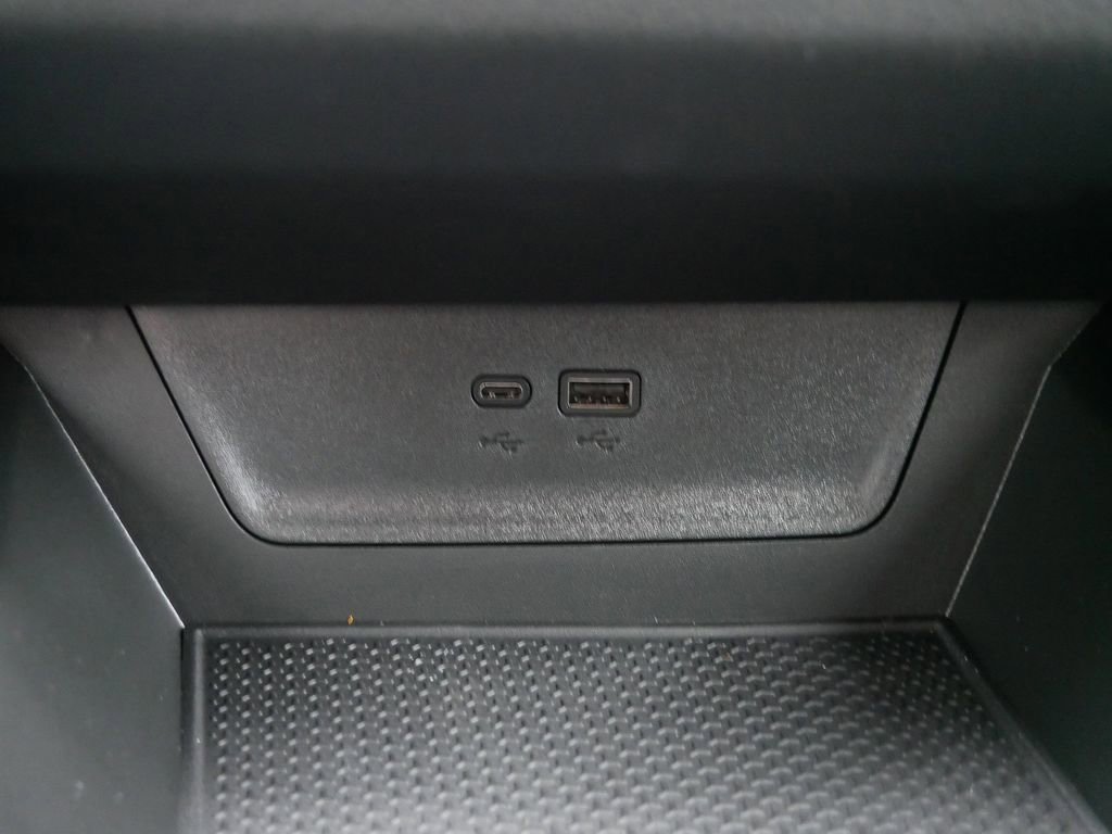 New 2026 Chevrolet Equinox RS w/ Convenience Package III image 24