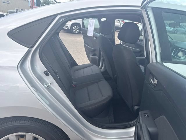Used 2021 Hyundai Accent SE FWD image 11