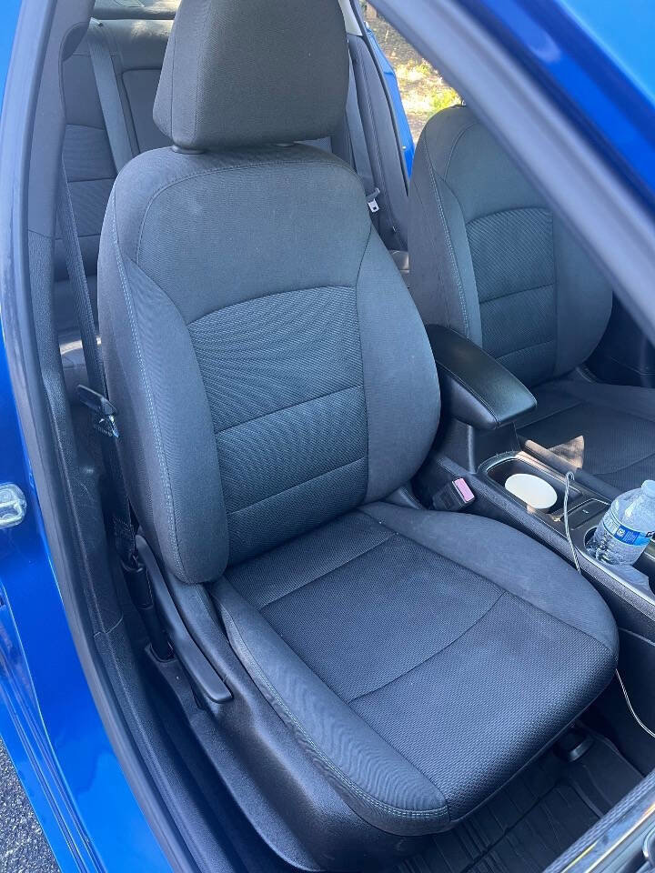 Used 2018 Chevrolet Cruze LT w/ Convenience Package FWD image 12