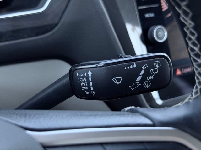 Used 2024 Volkswagen Tiguan SE AWD/4WD image 30