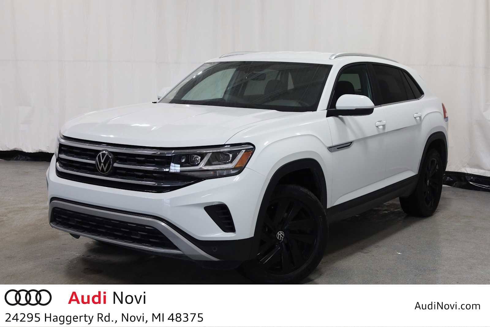 Used 2023 Volkswagen Atlas Cross Sport SE image 1