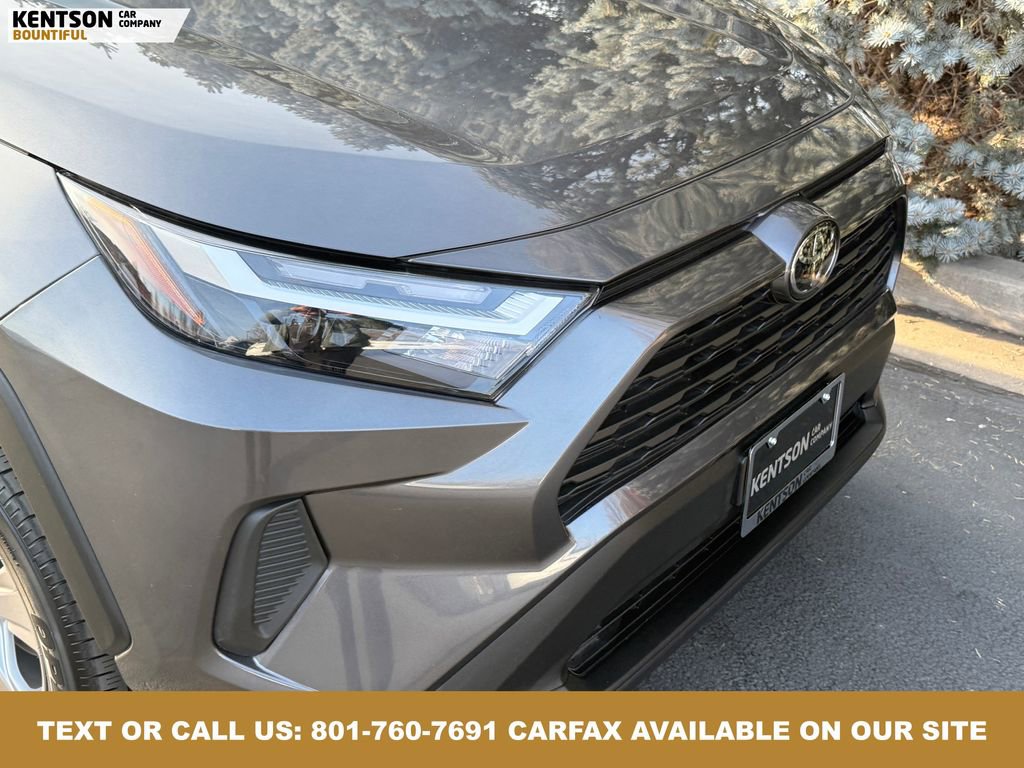 Used 2025 Toyota RAV4 XLE image 15