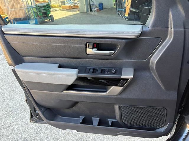 Used 2024 Toyota Tundra Limited image 25