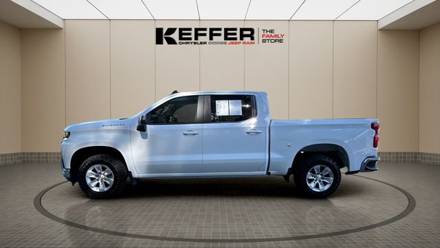 Used 2022 Chevrolet Silverado 1500 LT RWD image 2