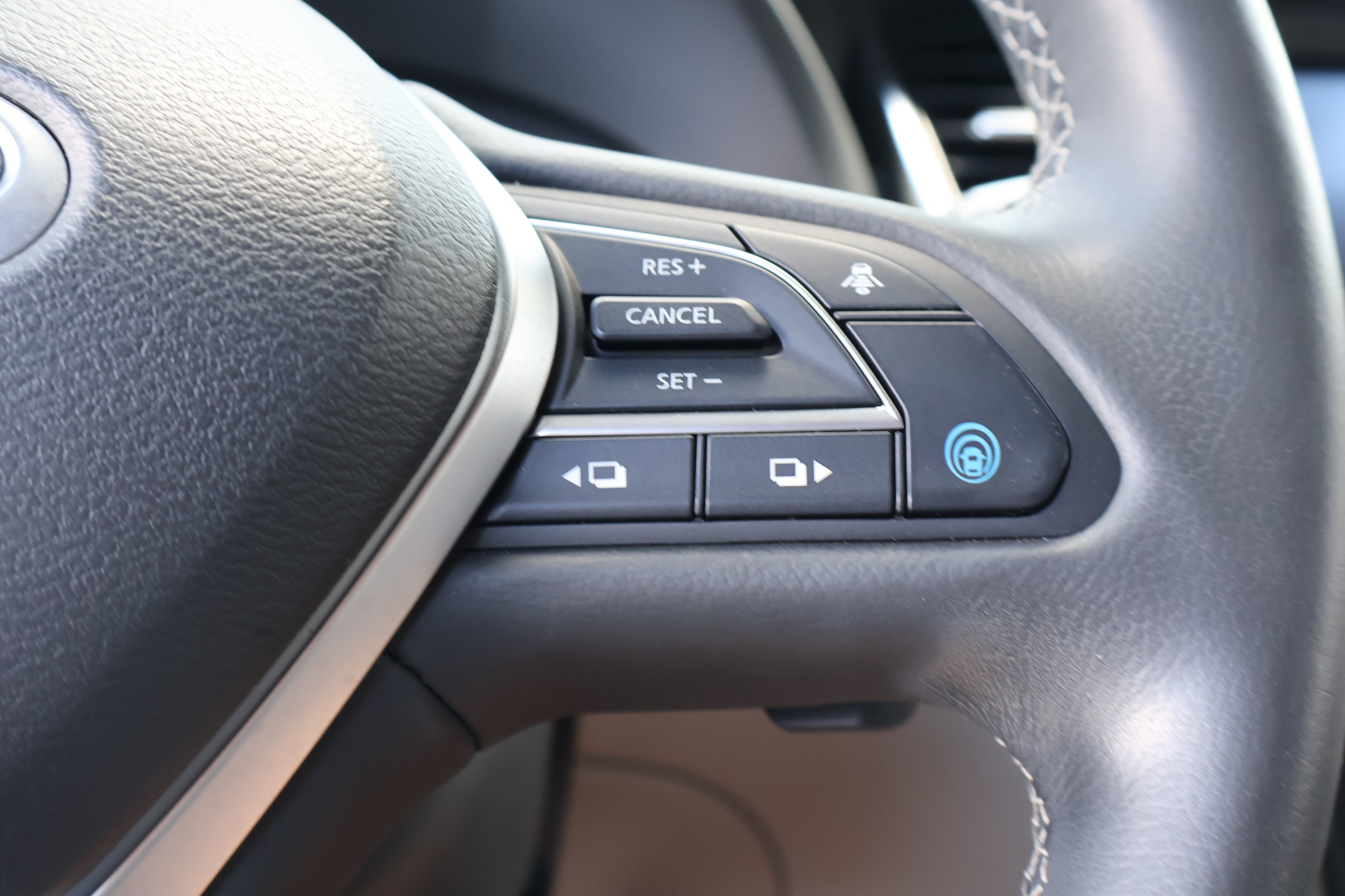 Certified 2023 INFINITI QX50 Luxe FWD image 24