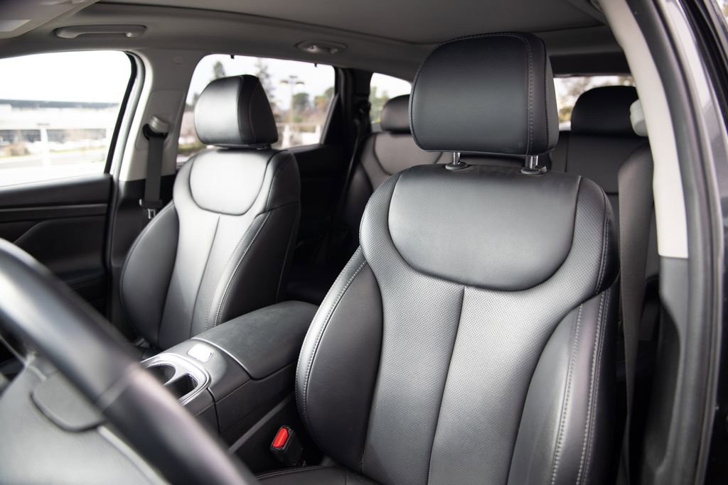 Used 2023 Hyundai Santa Fe SEL Premium image 14