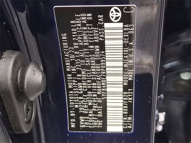 Used 2024 Toyota Corolla LE image 27