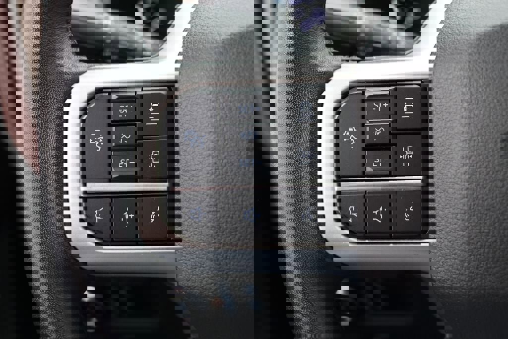 Used 2024 Ford Expedition Limited image 22