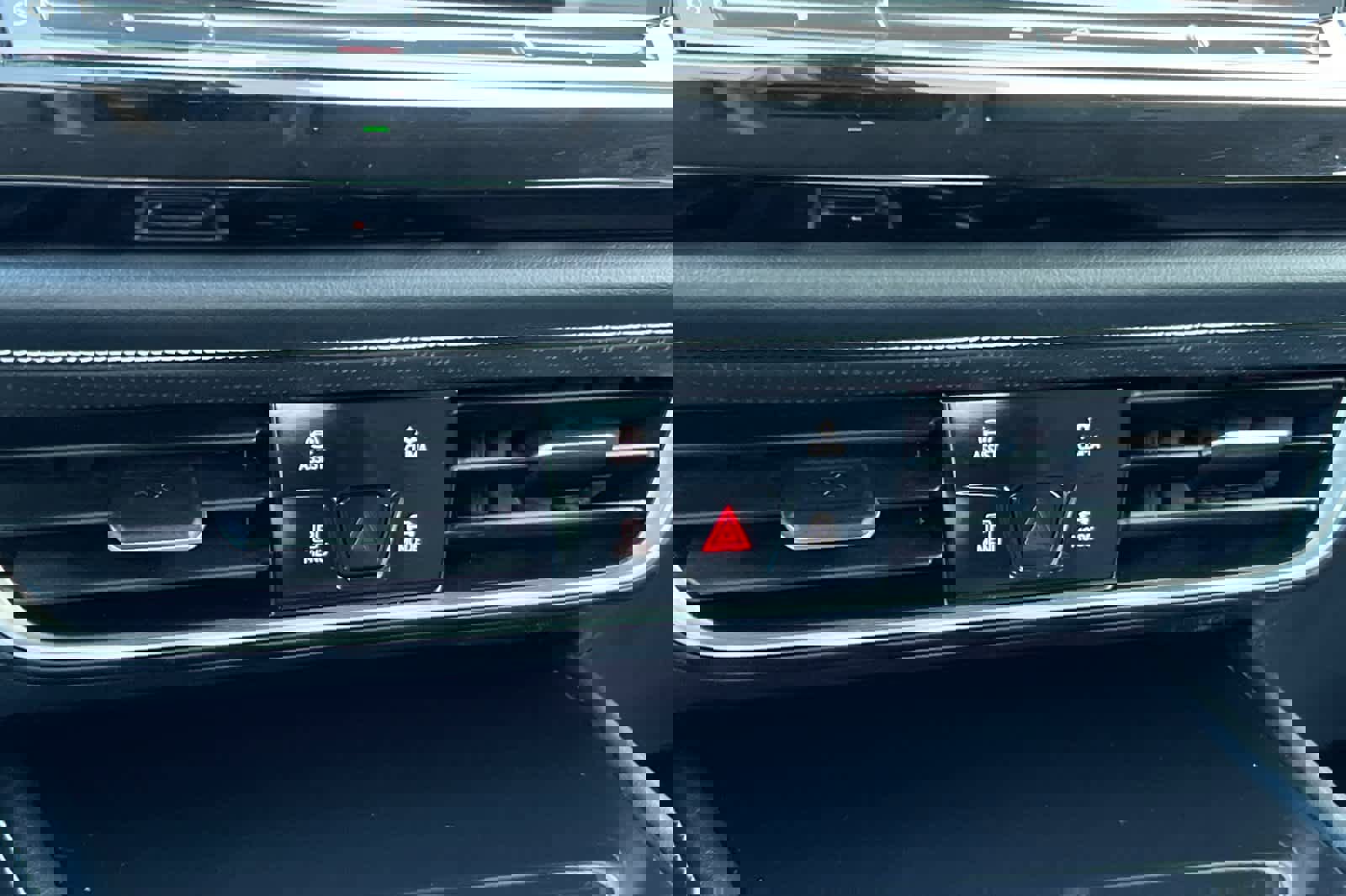 Used 2024 Volkswagen Atlas SE image 23