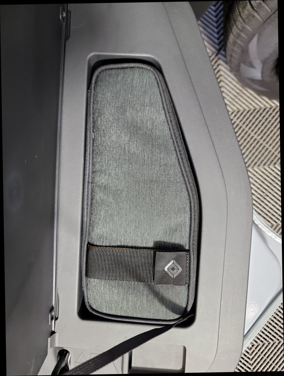 Used 2022 Rivian R1T Adventure AWD/4WD image 31