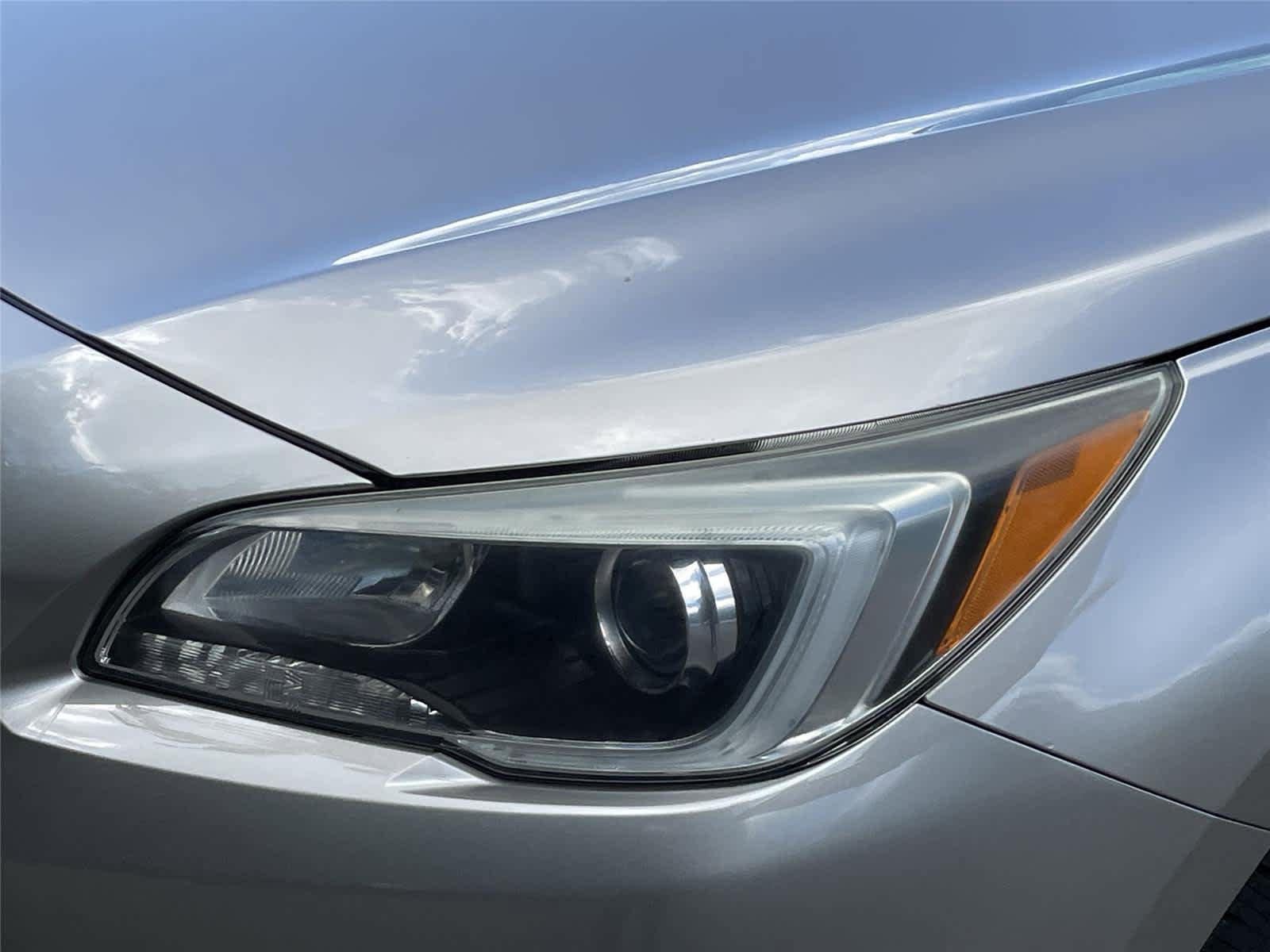 Used 2015 Subaru Outback 2.5i Premium AWD/4WD image 9