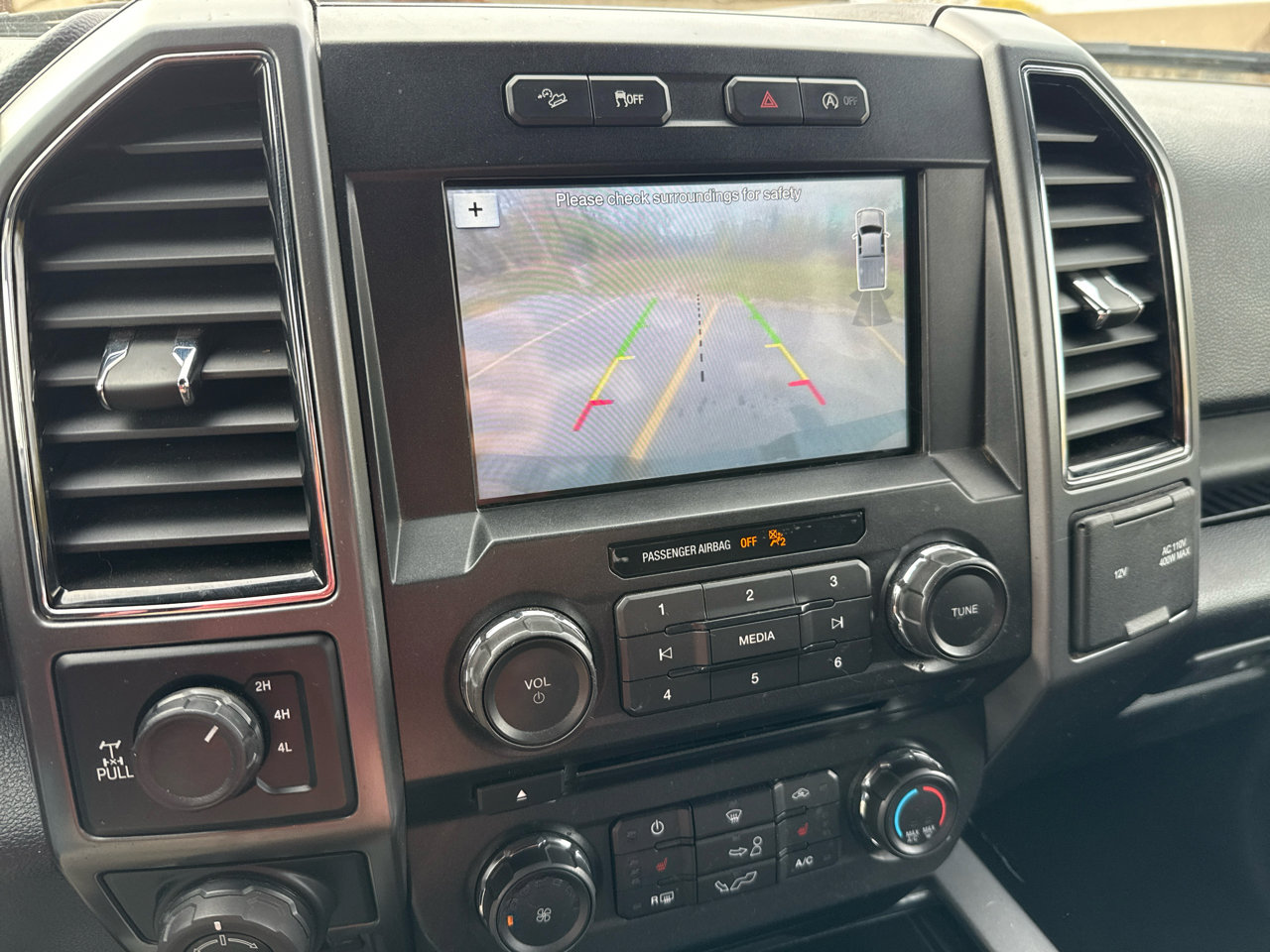 Used 2018 Ford F150 XLT w/ Equipment Group 302A Luxury image 19