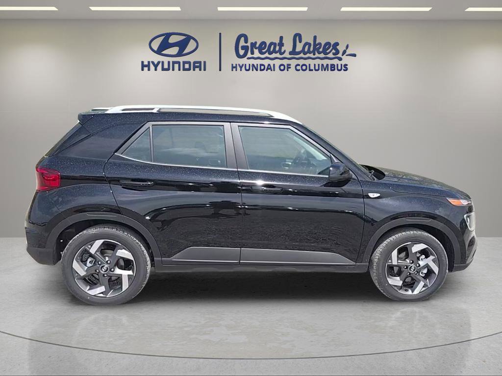 New 2026 Hyundai Venue SEL FWD image 4