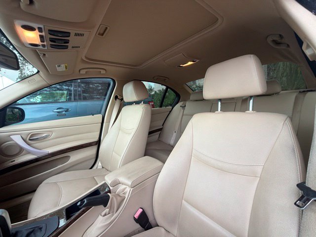 Used 2010 BMW 328i Sedan RWD image 8
