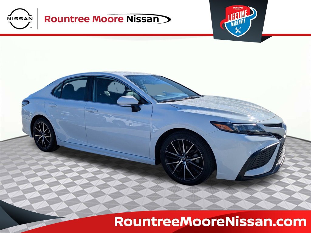 Used 2023 Toyota Camry SE