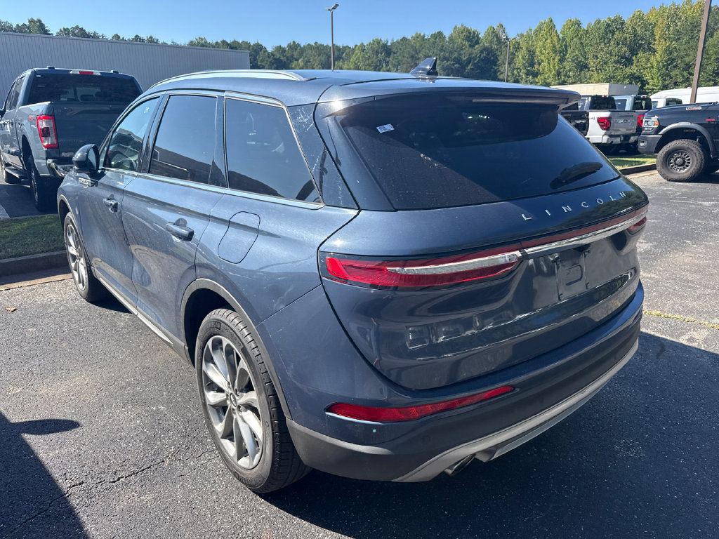 Used 2022 Lincoln Corsair AWD w/ Premium Package image 11