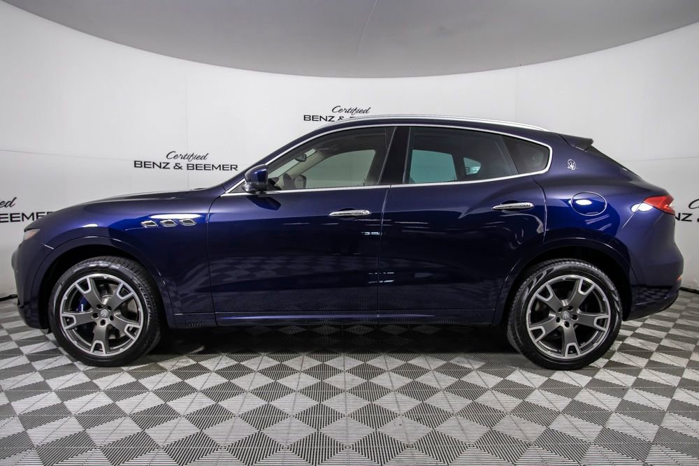 Used 2017 Maserati Levante S image 11