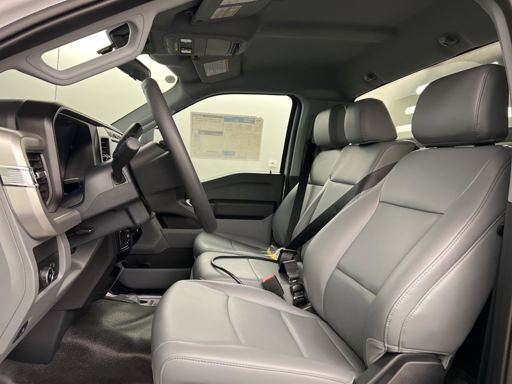 New 2025 Ford F550 4x4 Regular Cab Super Duty image 22