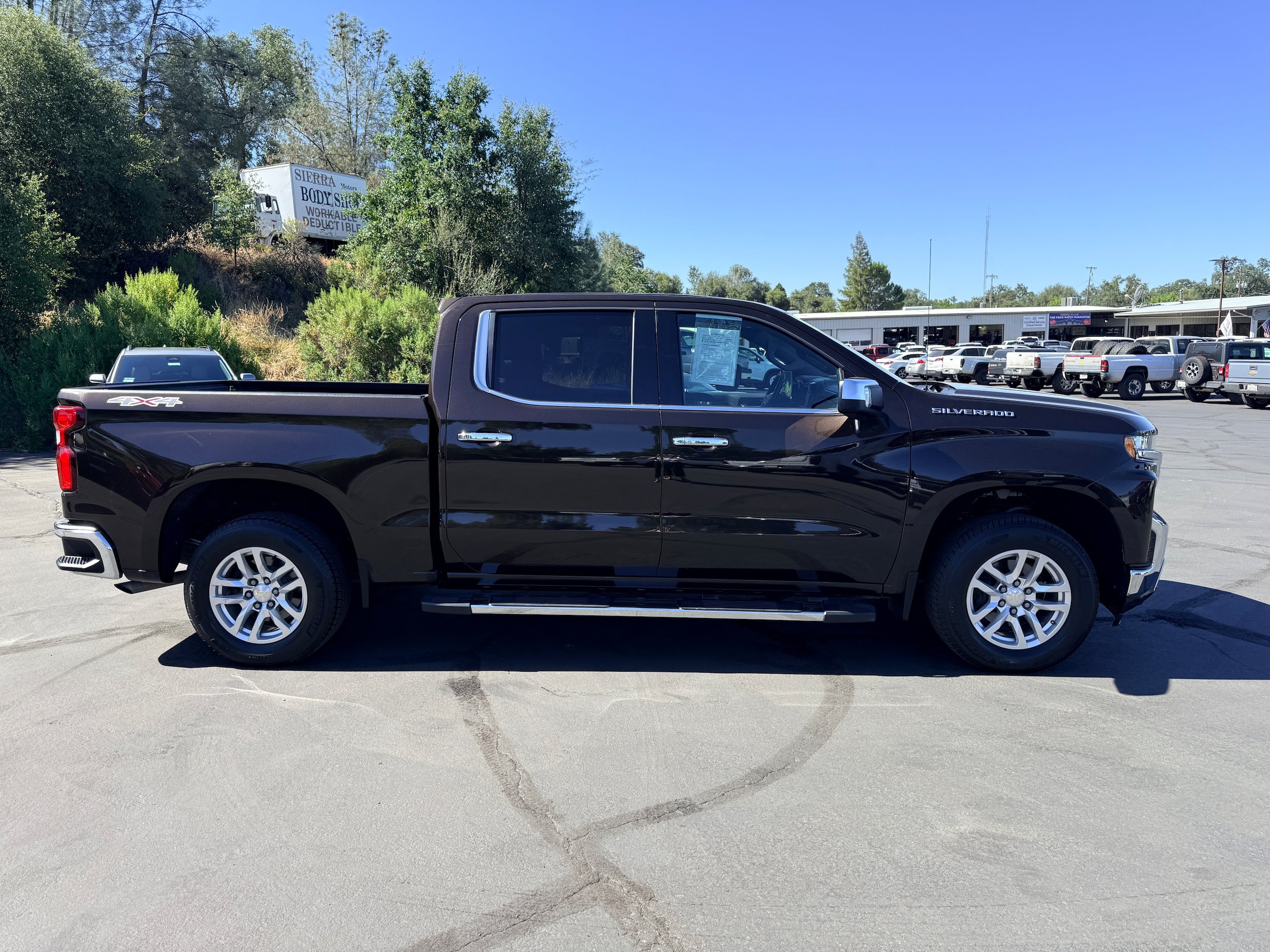Used 2020 Chevrolet Silverado 1500 LTZ w/ LTZ Plus Package AWD/4WD image 5