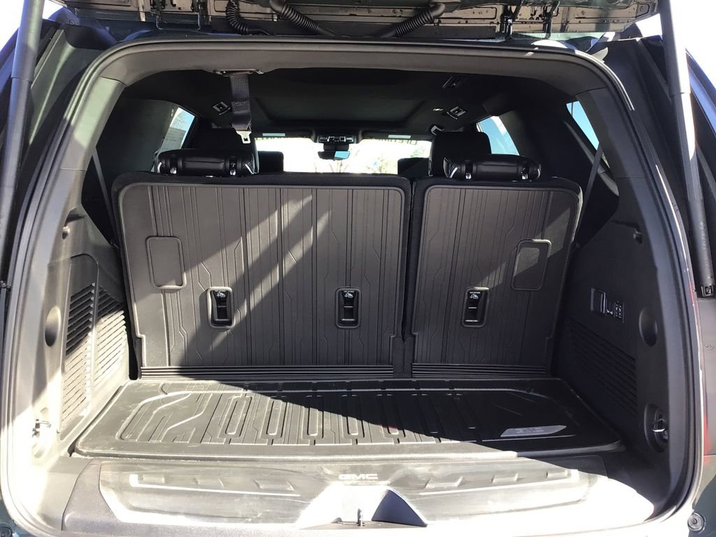 New 2026 GMC Yukon AT4 Ultimate w/ LPO, Illumination Package image 28