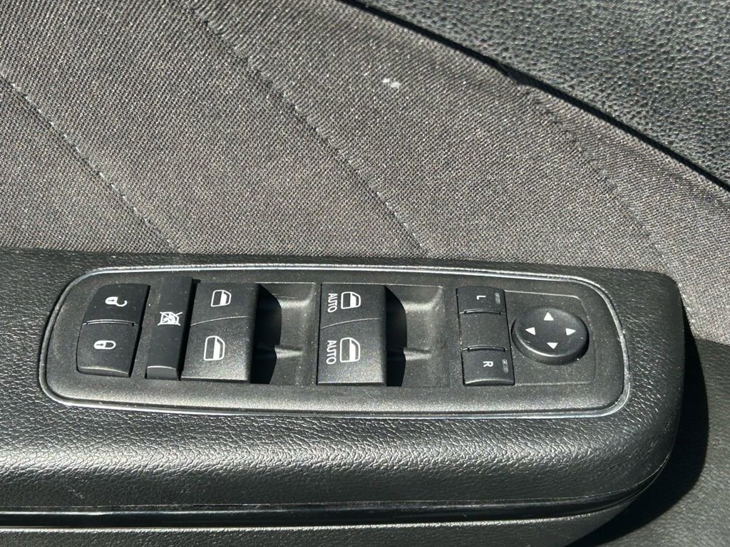 Used 2023 Dodge Charger R/T w/ Blacktop Package image 30