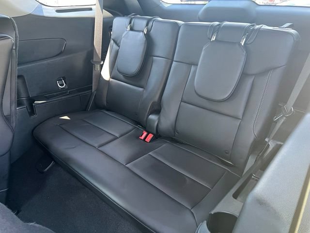 Used 2023 Ford Explorer XLT w/ Equipment Group 202A AWD/4WD image 22