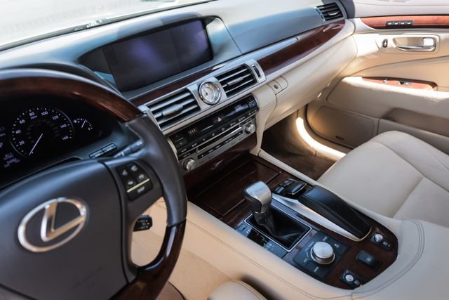 Used 2014 Lexus LS 460 AWD w/ Comfort Package image 25