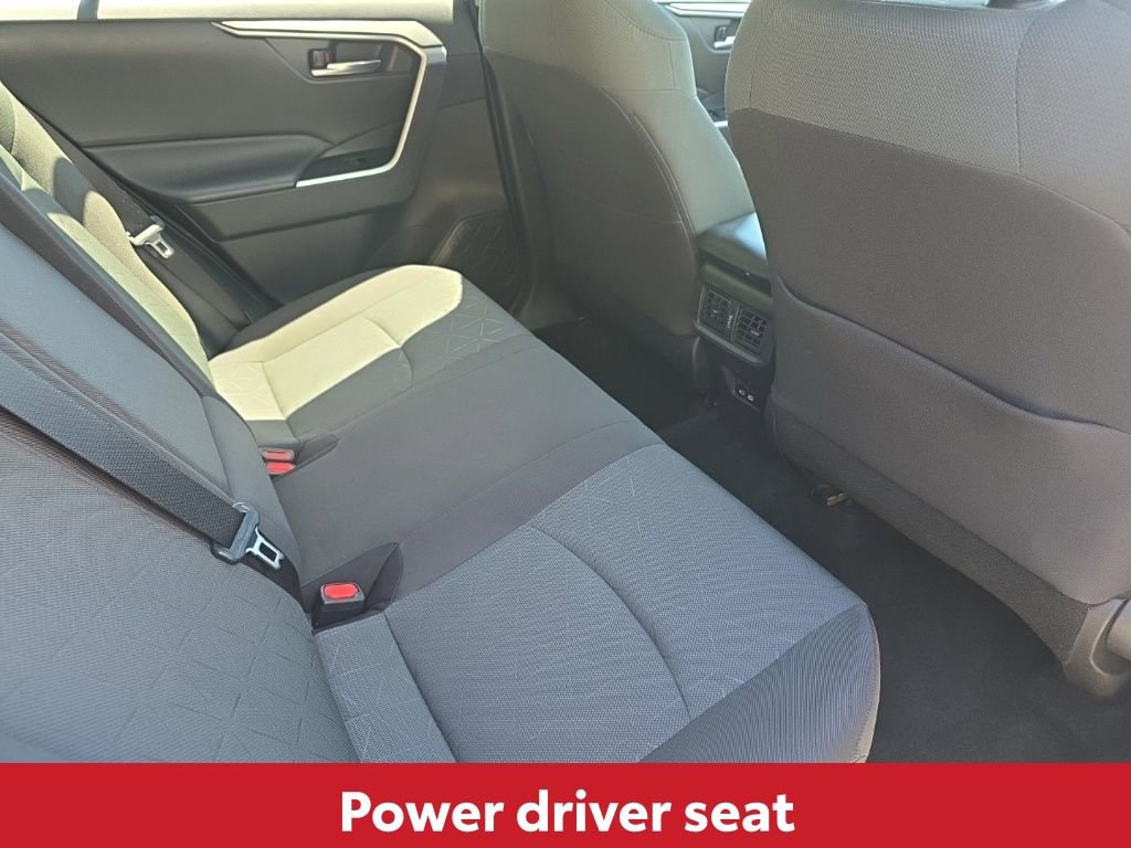 Used 2024 Toyota RAV4 XLE FWD image 16