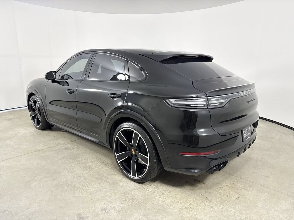 Certified 2023 Porsche Cayenne Turbo AWD/4WD image 3