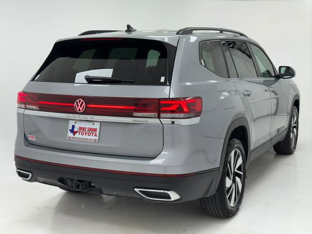 Used 2025 Volkswagen Atlas SE FWD image 40