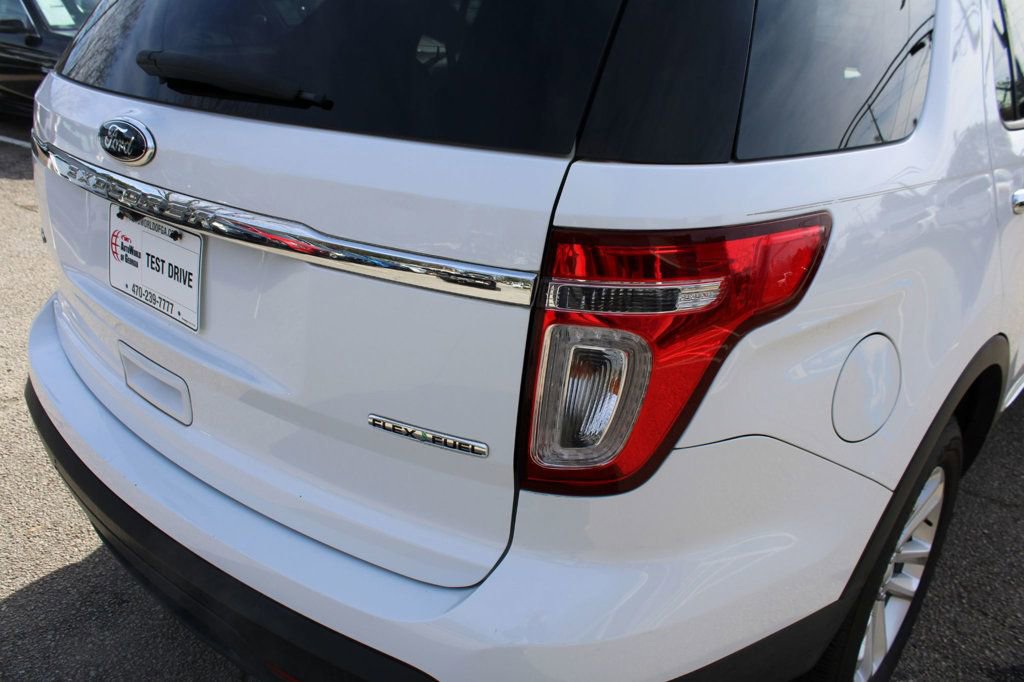 Used 2015 Ford Explorer XLT w/ Equipment Group 202A image 10