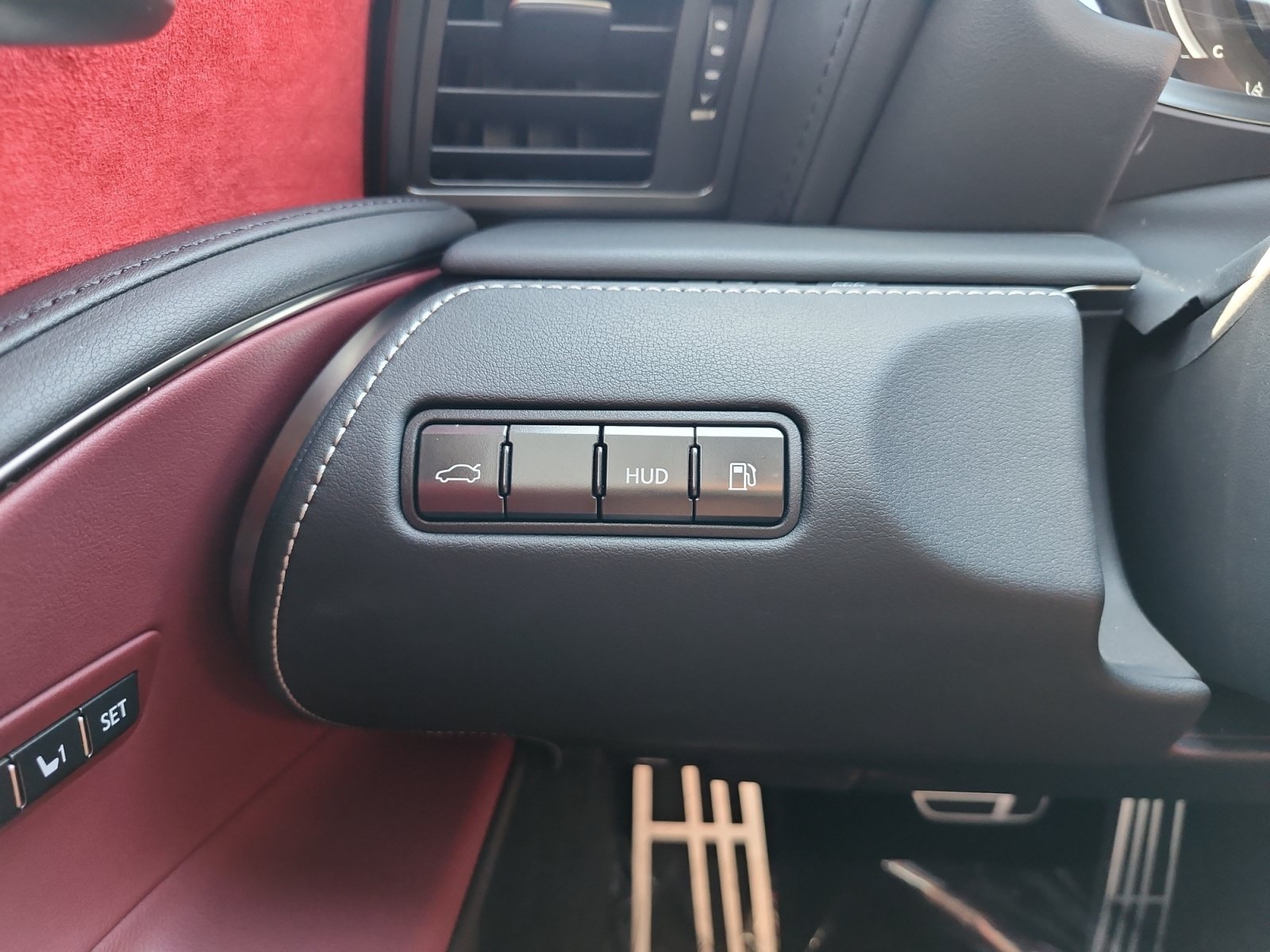 Used 2021 Lexus LC 500 Coupe w/ Performance Package RWD image 26