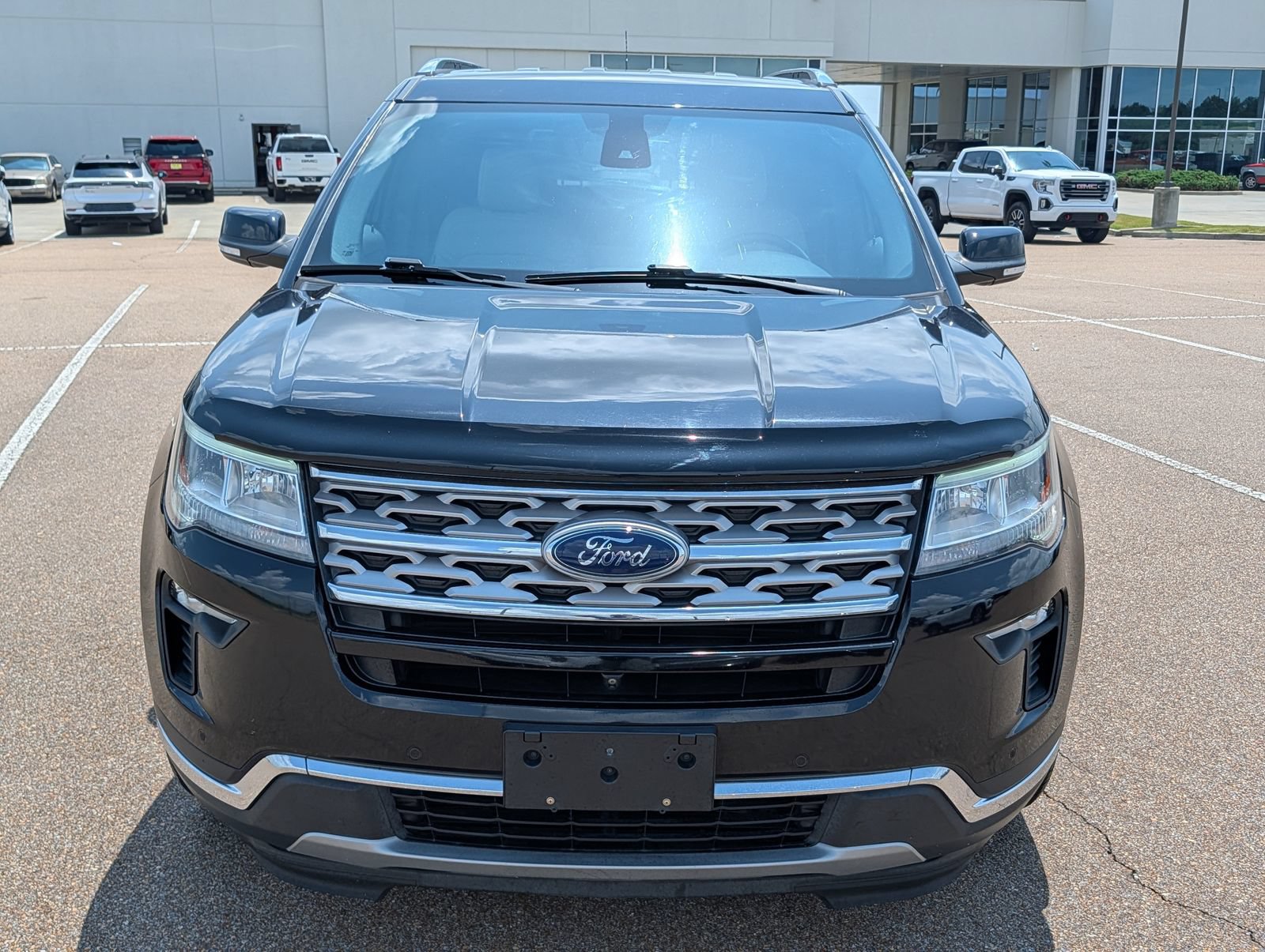 Used 2019 Ford Explorer Limited w/ Ford Safe & Smart Package FWD image 8