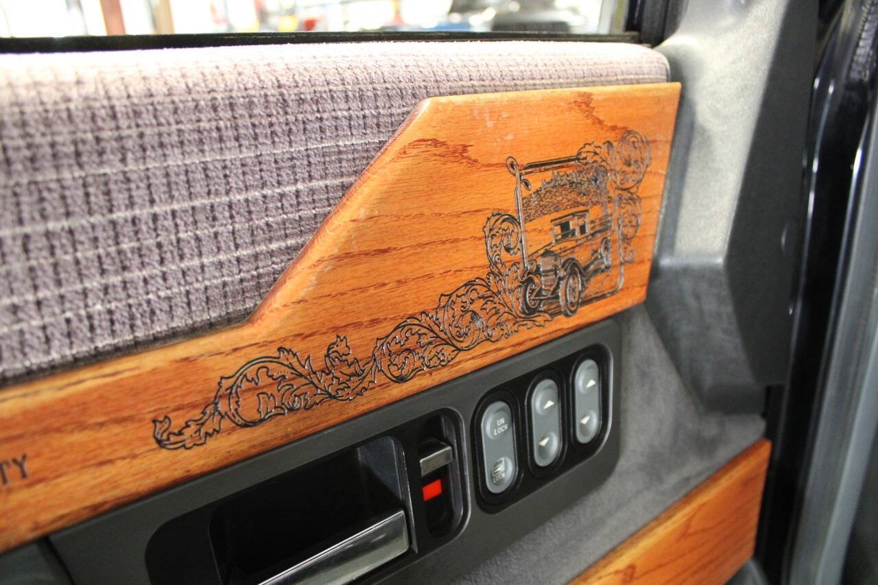 Used 1990 Chevrolet Silverado 1500 2WD Regular Cab image 30