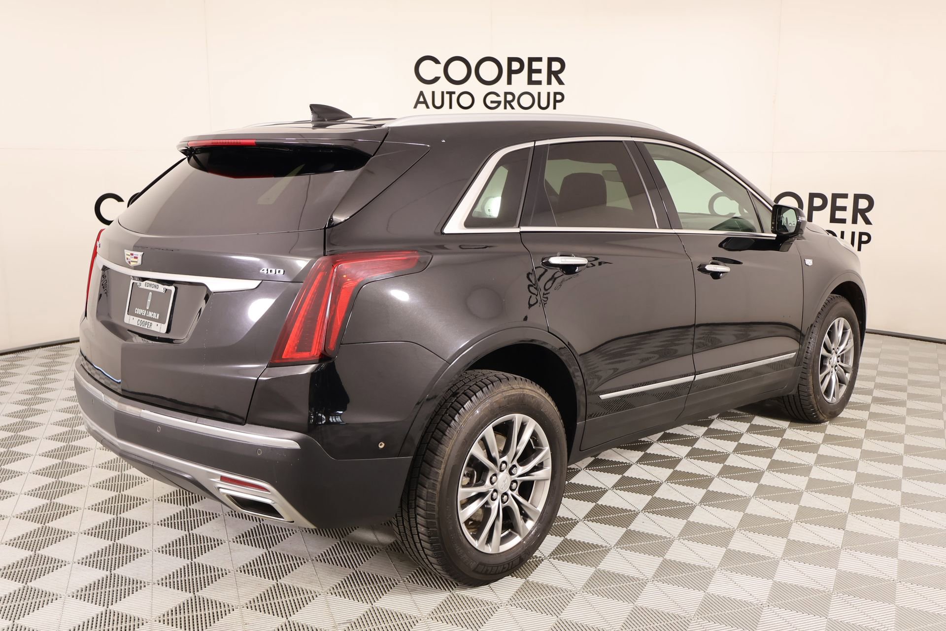 Used 2021 Cadillac XT5 Premium Luxury FWD image 22