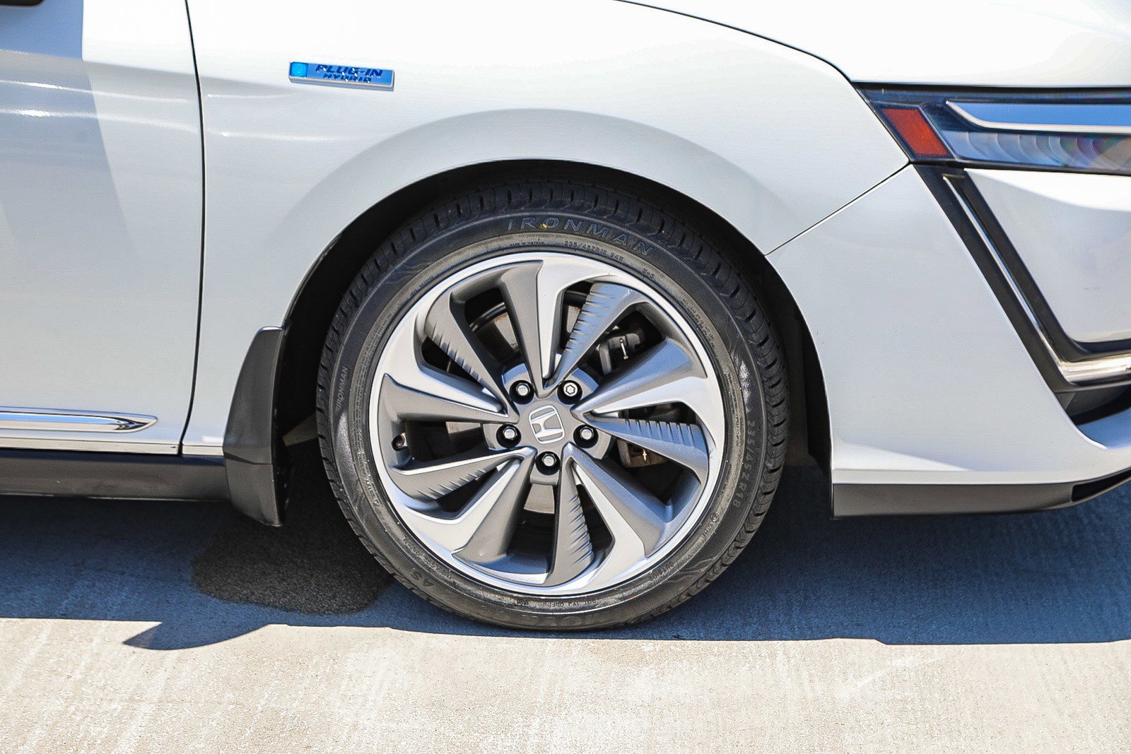 Used 2018 Honda Clarity Touring image 10