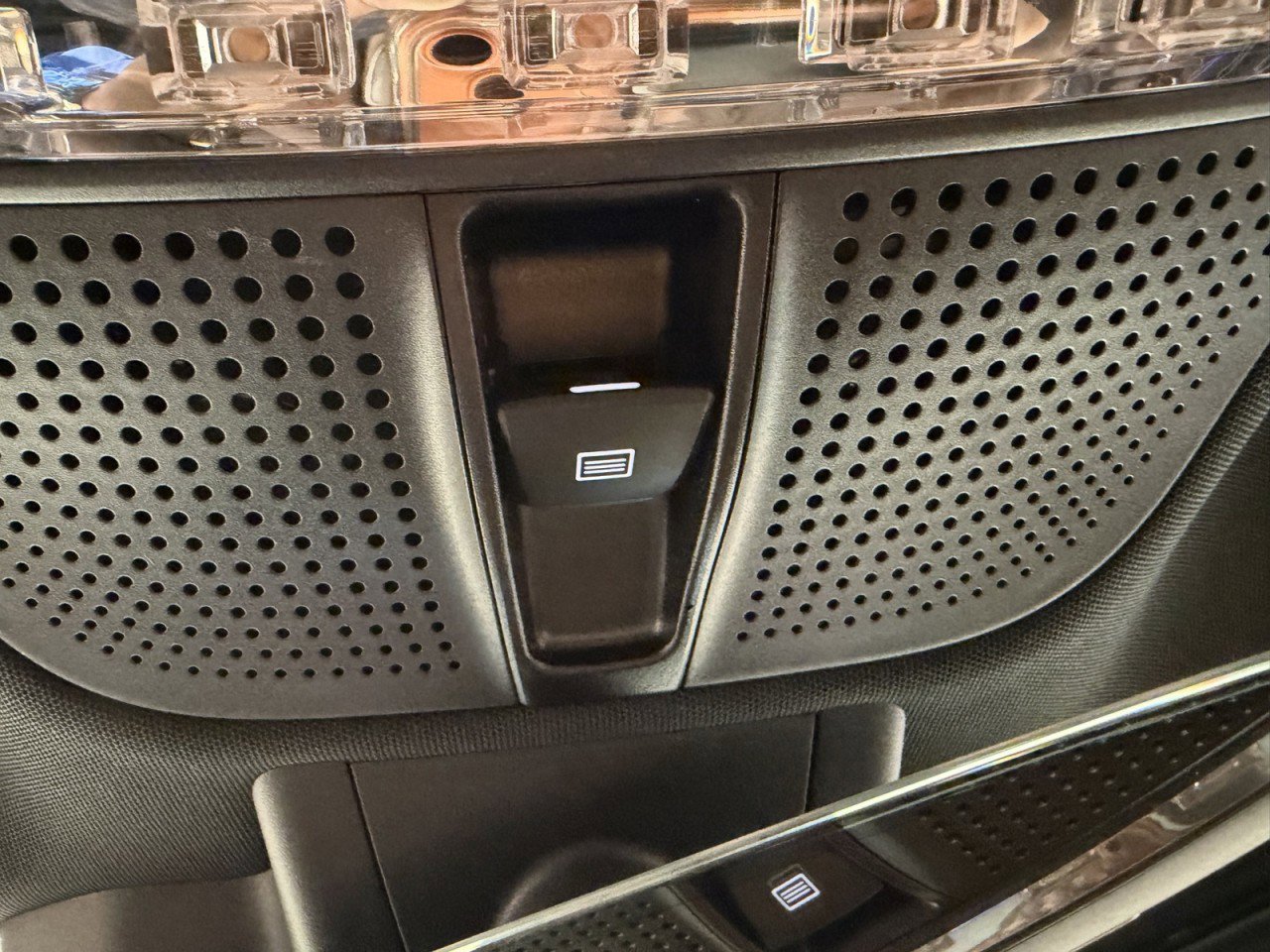 Used 2023 Mercedes-Benz E 350 4MATIC Sedan w/ Premium Package image 40