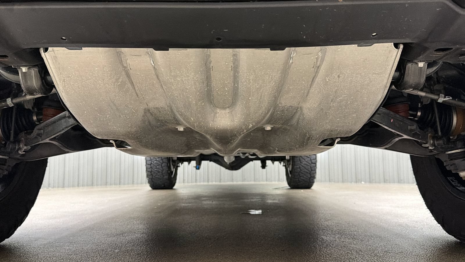 Used 2025 GMC Sierra 2500 AT4X AWD/4WD image 15
